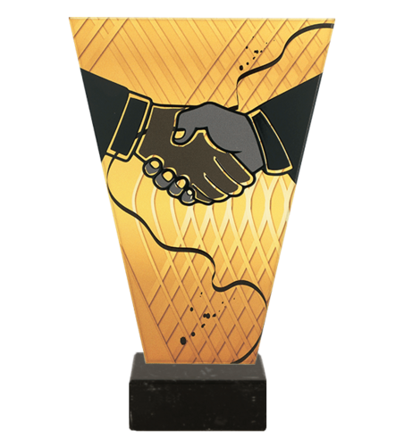Zdjęcie produktu Monochromatyczne trofeum szklane na podstawie marmurowej - OGÓLNE UŚCISK DŁONI VL1-A/HUG/BK